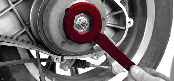 Attrezzo smontaggio frizione / campana