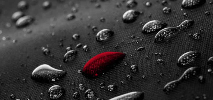 Abbigliamento antipioggia