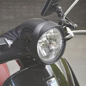 Decorazione faro/cerchio nero opaco Vespa Primavera 50-125-150cc con cerchione superiore DMP più lungo